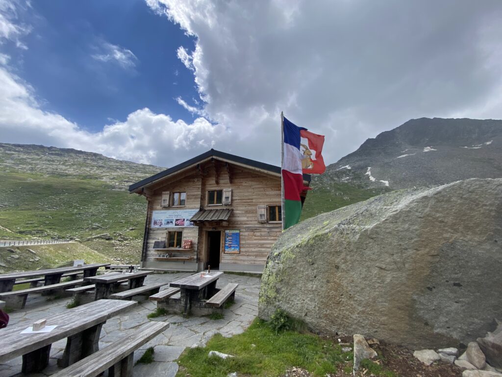 Das Restaurant «Gletscherstube» beim Märjelensee. 